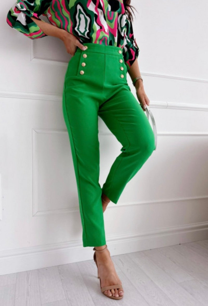 Pantalon vert chic avec boutons