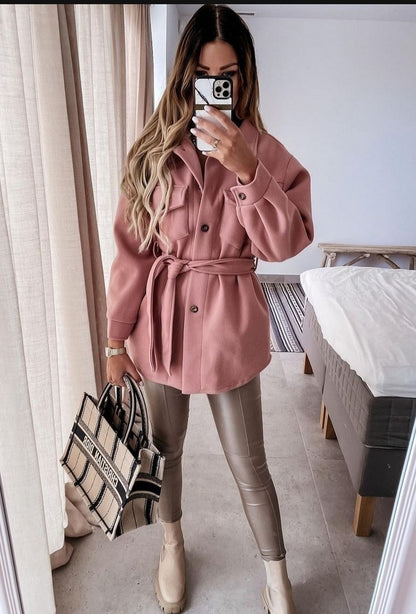 Veste ceinturée rose